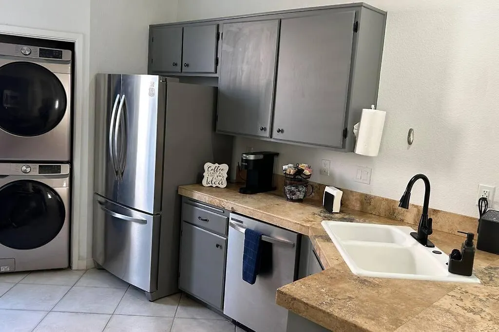 White Residence Las Vegas 0*,